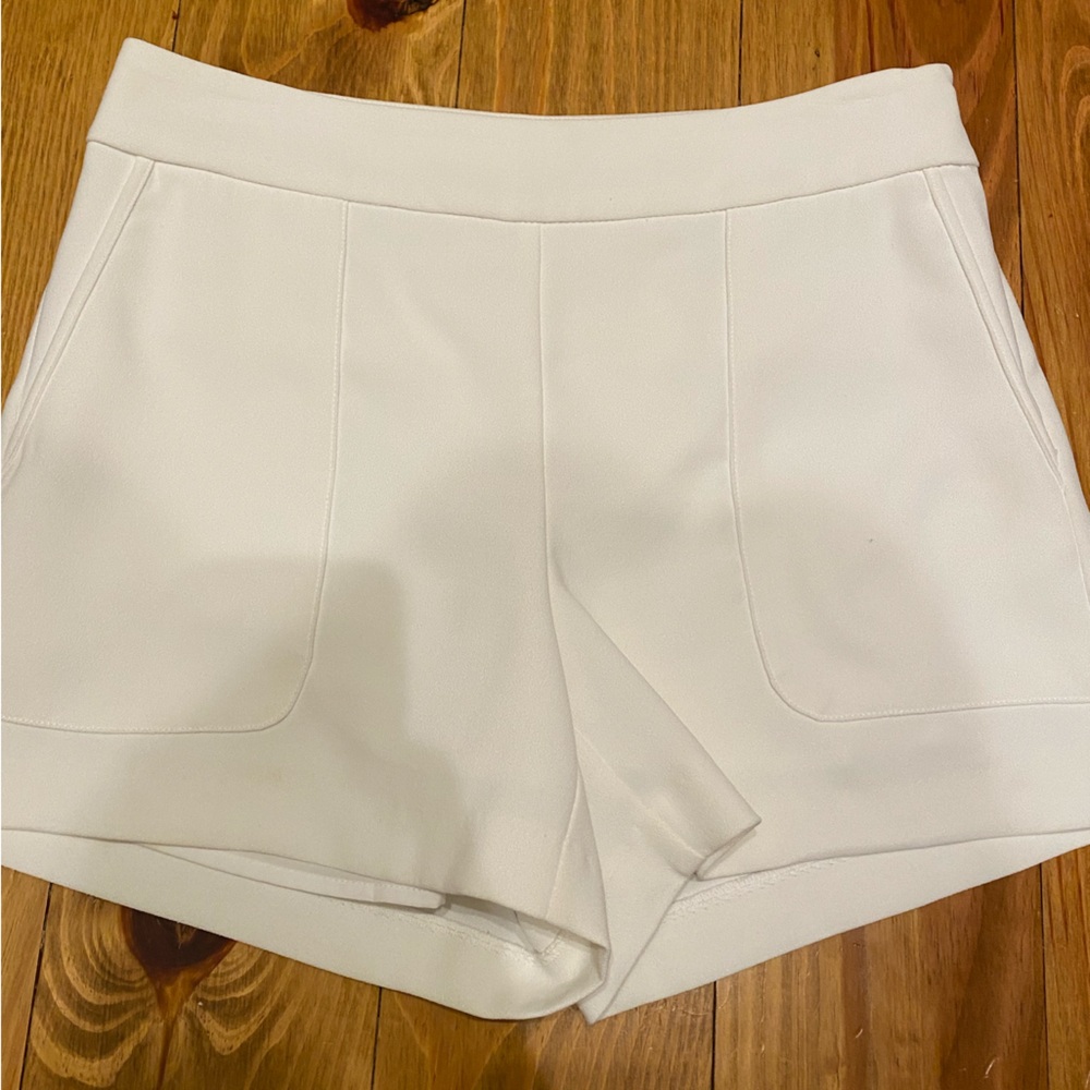 Marie Oliver Mia dressy shorts cream sz 2